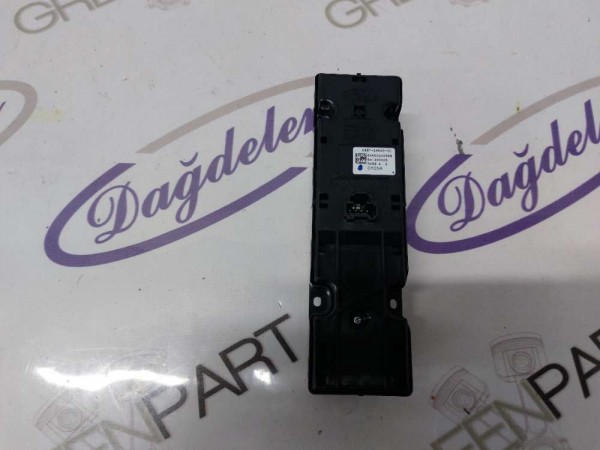 2018 FOCUS ÖN KAPI DÖRTLÜ CAM DÜĞMESİ SOL