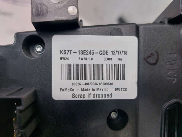 2015-2018 MONDEO KLİMA-MEDYA PANELİ (ÇIKMA)