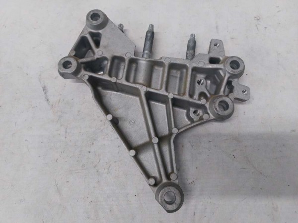 KUGA MOTOR TAKOZ BRAKETİ (2.0 DİZEL/ÇIKMA)