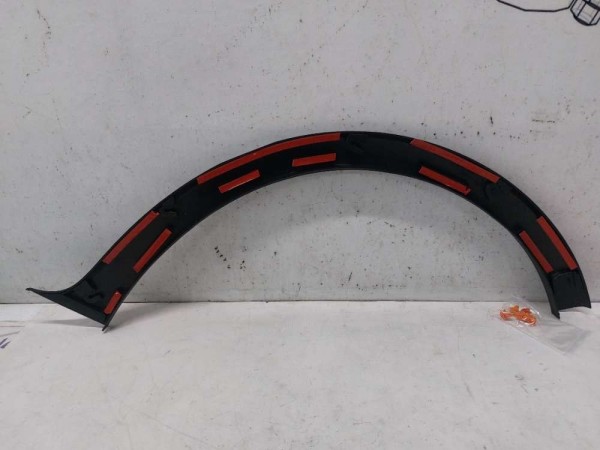 2018 FOCUS ARKA ÇAMURLUK DODİK SAĞ (YAN SANAYİ)