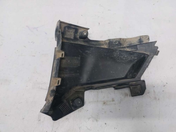 2020 FOCUS SİS KAPAK BRAKET SAĞ (ÇIKMA)