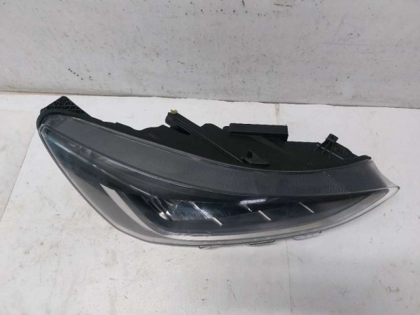 2023 FOCUS SAĞ ÖN FAR (ÇIKMA-HASARLI)