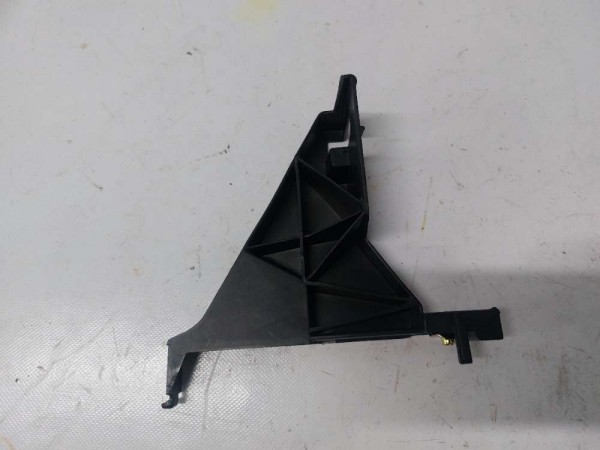 ECOSPORT ÖN PANEL BRAKETİ SOL (YAN SANAYİ)