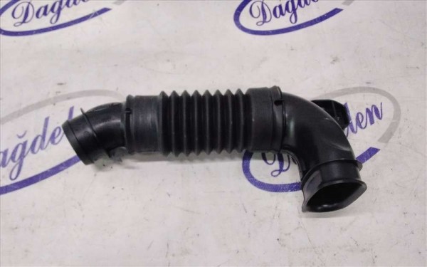 2003-2009 FİESTA HAVA EMİŞ BORUSU (1.4 DİZEL-YAN SAN)