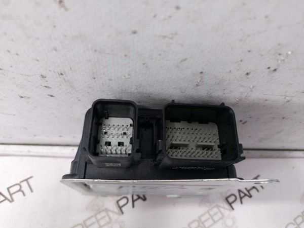 2018 FİESTA AİRBAG BEYNİ (ÇIKMA-PATLAK)