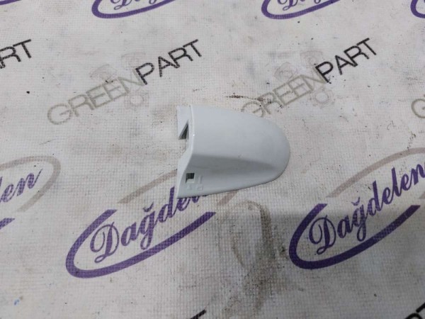 2018 FİESTA SOL ÖN KAPI KOLU BADEMİ (ÇIKMA)