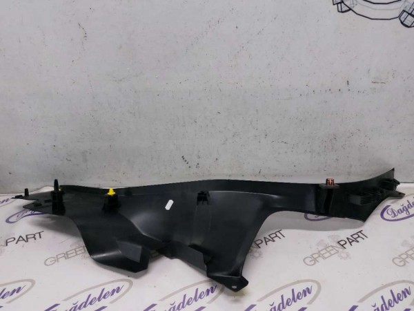 2018- FİESTA ARKA ÇAMURLUK İÇ BAKALİT SAĞ (ÇIKMA)