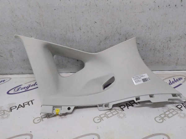 2018- FİESTA ARKA ÇAMURLUK ÜST BAKALİT SAĞ (ÇIKMA)