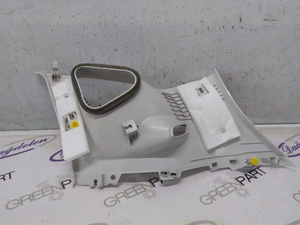 2018- FİESTA ARKA ÇAMURLUK ÜST BAKALİT SOL (ÇIKMA)