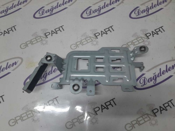 2018- FİESTA SİGORTA KUTUSU SABİTLEME BRAKETİ (ÇIKMA)