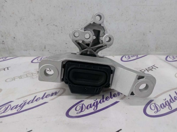 2020 KUGA MOTOR TAKOZU (YAN SANAYİ)