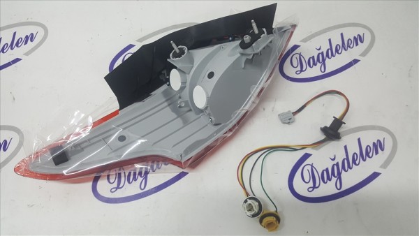 2015-2018 FOCUS SAĞ STOP LAMBASI (SEDAN/YAN SANAYİ)