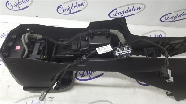 2014-2018 FOCUS ARA KONSOL TESİSATI (ÇIKMA)