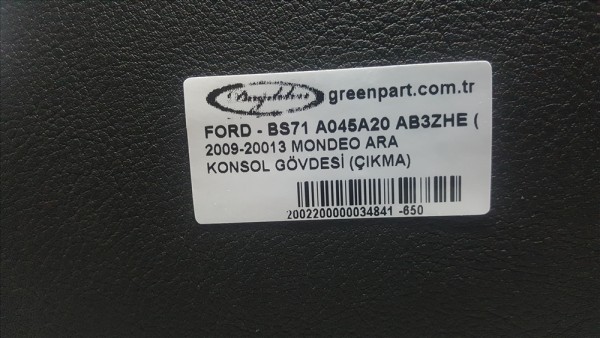 2009-20013 MONDEO ARA KONSOL GÖVDESİ (ÇIKMA)