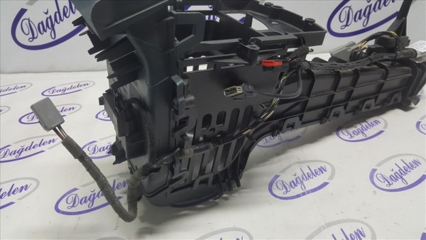 2013-2019 Ford Kuga Ara Konsol Tesisatı - DM5T 15K857 BGB