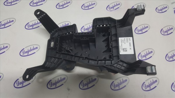 2018 FOCUS CRUISE KONTROL MODÜL BAĞLANTI BRAKETİ (UFAK HASARLI)